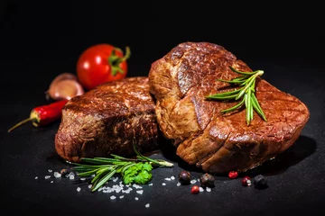 Rolgordijnen Grilled beef fillet steaks with spices © Alexander Raths