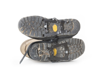 Gebrauchte Wanderschuhe mit Grödel