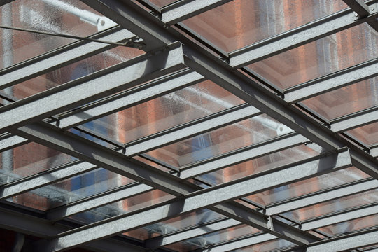 Vordach aus Glas