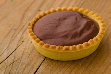round chocolate tart