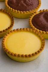 round vanilla tart