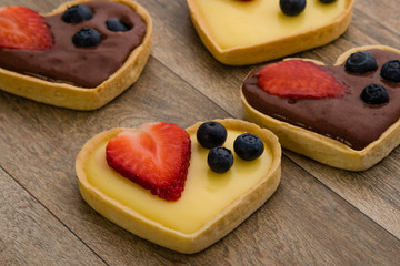 heart shape vanilla and chocolate tart