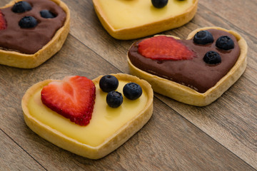 heart shape vanilla and chocolate tart