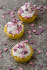 mini tart with pink hearts
