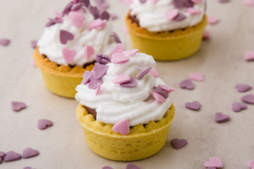 mini tart with pink hearts