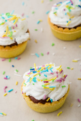 mini tart with color ornaments