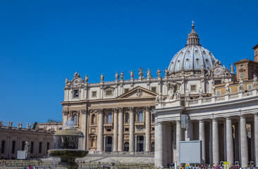 Fototapeta premium Saint Peters Basilica in Vatican