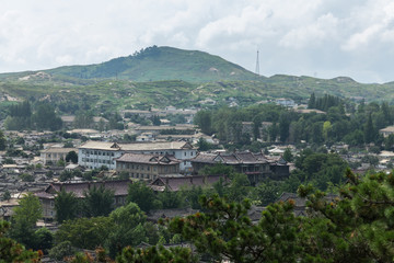 Obraz premium view of the city of Kaesong, North Korea