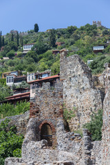 Fototapeta na wymiar Medieval castle wall of Alanya