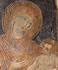 Madonna con Bambino; affresco del XIV secolo, Mantova