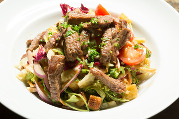 Spicy roasted pork salad