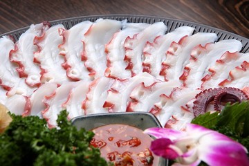  Fermented Skate and Steamed Pork Slices Served with octopus © Macus