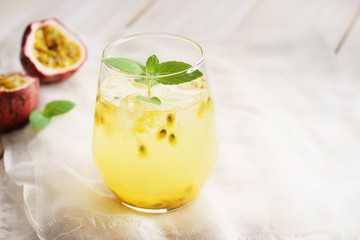 passion fruit drinks with mint