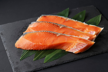 鮭の切り身　Salmon fillets