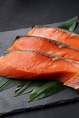 鮭の切り身　Salmon fillets