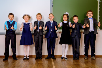 Fototapeta premium classmates together