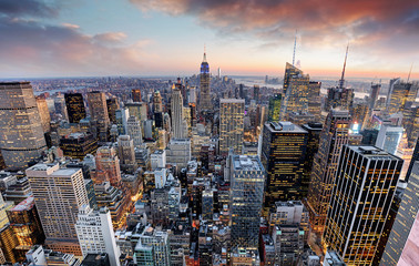Fototapety  Panoramę Nowego Jorku o zachodzie słońca, USA.