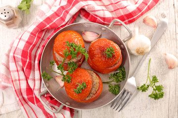 stuffed tomato with beef