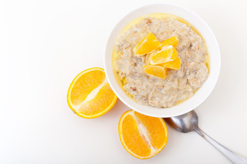 Oat porridge with oranges