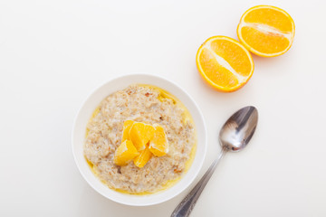 Oat porridge with oranges