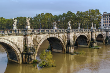 Fototapeta na wymiar Ponte Sant'Angelo, Rome