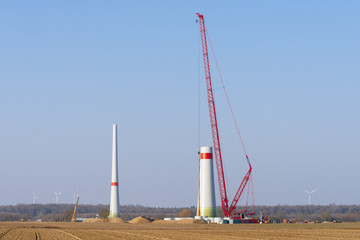 Construction of a wind turbine on a field / Hatzenbuehl, Rhineland-Palatinate, germany, Europe