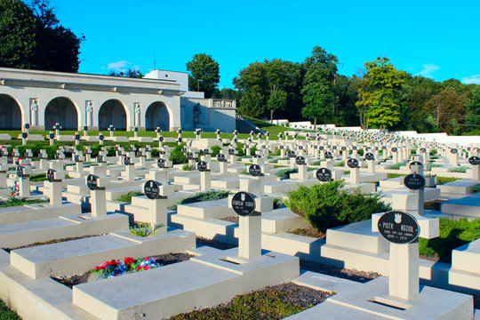 graves of the Polish warriors