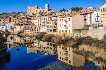 Fototapeta na wymiar Reflection in the river in Valderrobres, Spain