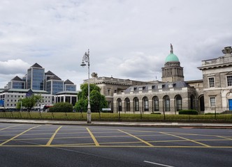 Fototapeta na wymiar Innenstadt von Dublin, Häuser | Parlament, Irland