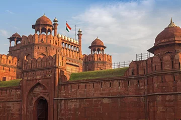 Photo sur Plexiglas Travaux détablissement Red Fort Delhi is a red sandstone fort city built during the Mughal regime. A Mughal Indian architecture structure designated as a UNESCO World Heritage Site in 2007.