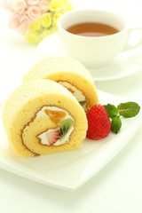 フルーツロールケーキ
