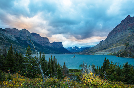 ST Mary Lake