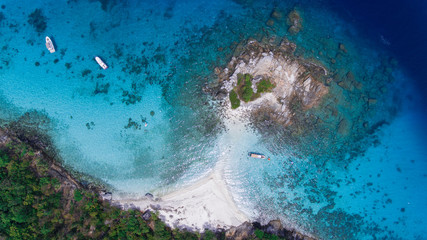 Obraz premium Aerial view of racha noi island, Tropical beach in Phuket South of Thailand