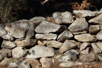 Fond de mur de pierre séche