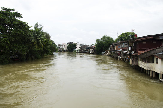 Water fast and severe in chanthaburi river because flash flood after rainy at Old Town Chanthaboon and the Waterfront