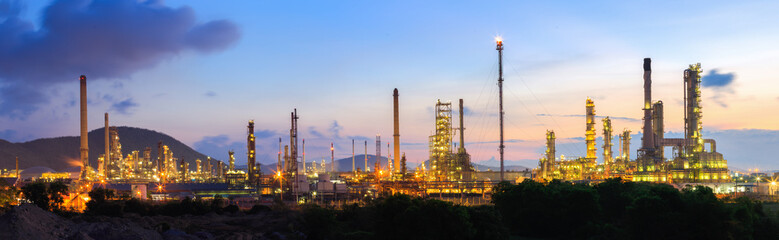 refinery,Oil refinery,Oil and gas industry
