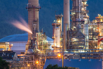 refinery,Oil refinery,Oil and gas industry