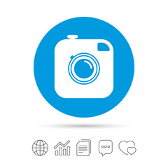 Hipster photo camera sign icon. Retro camera.