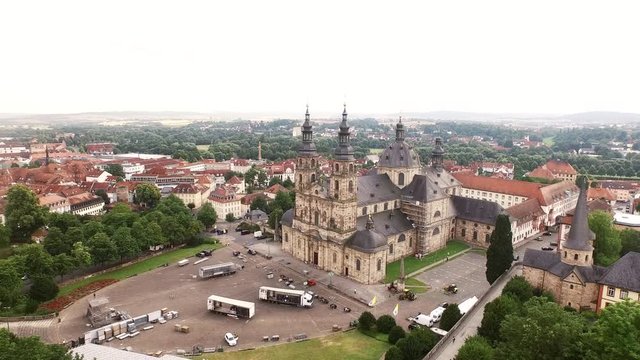 The camera flies slowly to the cathedral of Fulda.