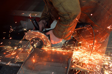 Angel grinder make a flash sparks metal cutting