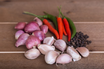 Group of Thai food spice garlic,shallots,chilli,black pepper