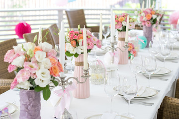 flower decorations for holidays and wedding dinner