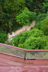 A small pedestrian bridge over the precipice