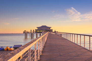 Obraz premium Timmendorfer Beach, in the Lübeck Bay with Lake bridge