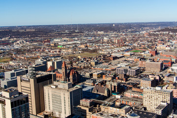 Obraz premium View of downtown Cincinnati from the observation deck of the Carew Tower in winter