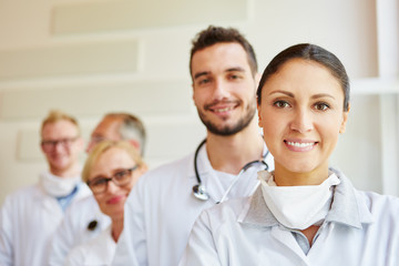 Freundliches Ärzte Team