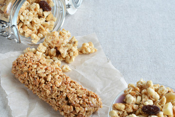 Muesli bars with fruit crunchy