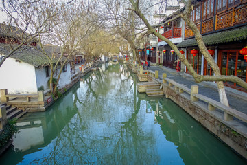 Obraz premium SHANGHAI, CHINA - 29 JANUARY, 2017: Famous Zhouzhuang water town, ancient city district with channels and old buildings, charming popular tourist area