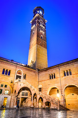 Obraz premium Verona, Italy - Torre dei Lamberti