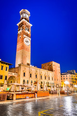 Obraz premium Verona, Italy - Torre dei Lamberti